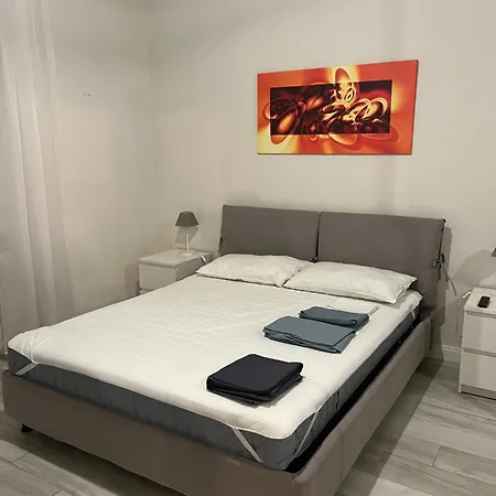 Grazioso In Zona Centrale. Монтекатини-Терме